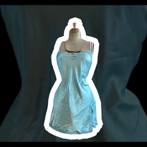 Slip dress (READ BIO)